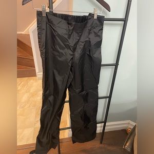 Brand New MEC Women’s Rain Pants - size M